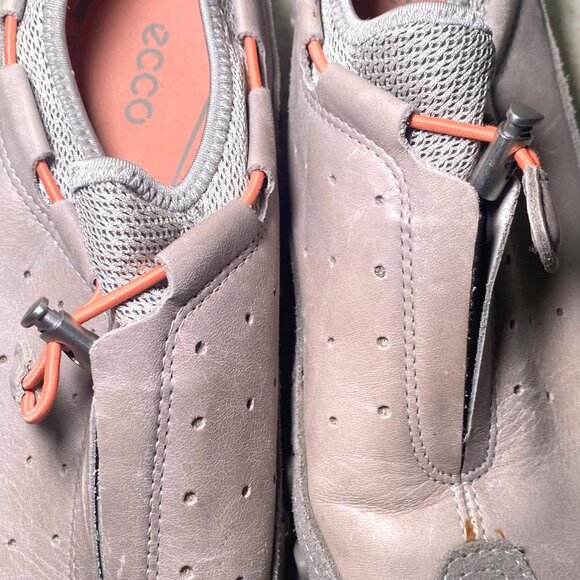 Ecco Womens Gray Suede & Leather Slip-On Shoes Toggle Closure Gorpcore Casual - Picture 10 of 12